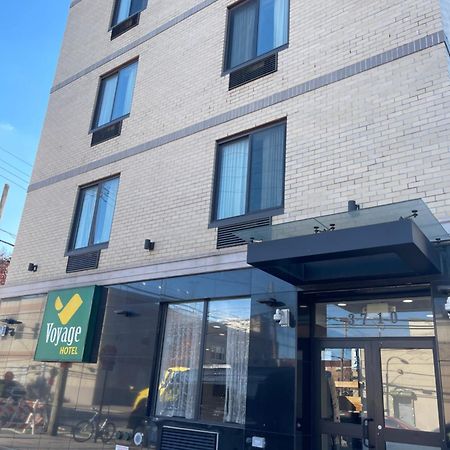 Voyage Hotel New York Exterior photo